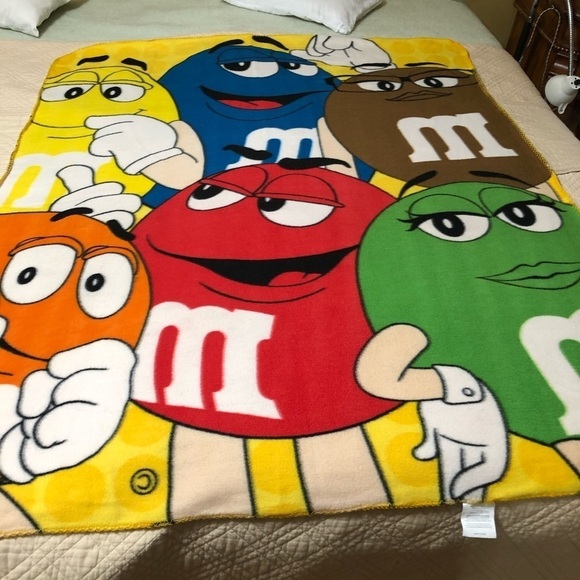 M&M’s World Chocolate Character Fleece Blanket - Picture 1 of 4